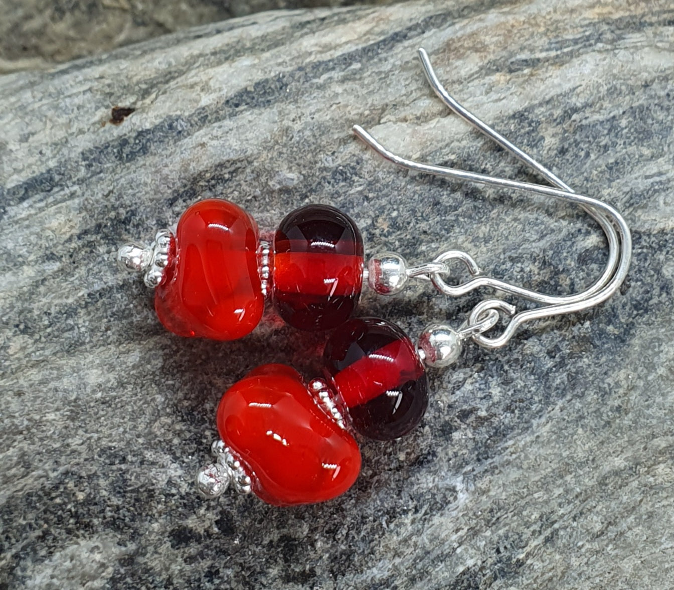 Boucles d'oreille CHARLOTTE rouge