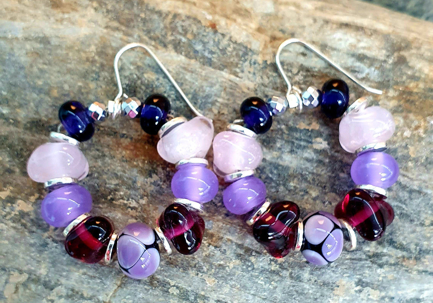 Boucles d'oreille créole CHARLOTTE violette