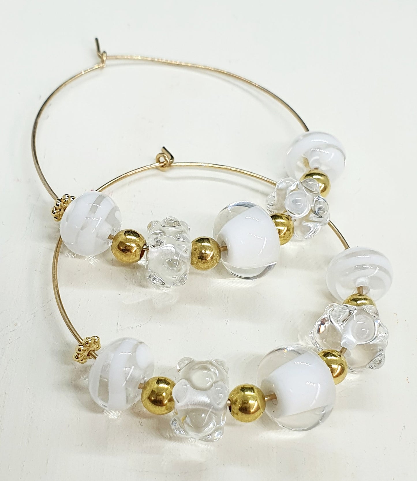 Boucles d'oreille créole MAELY doré blanc