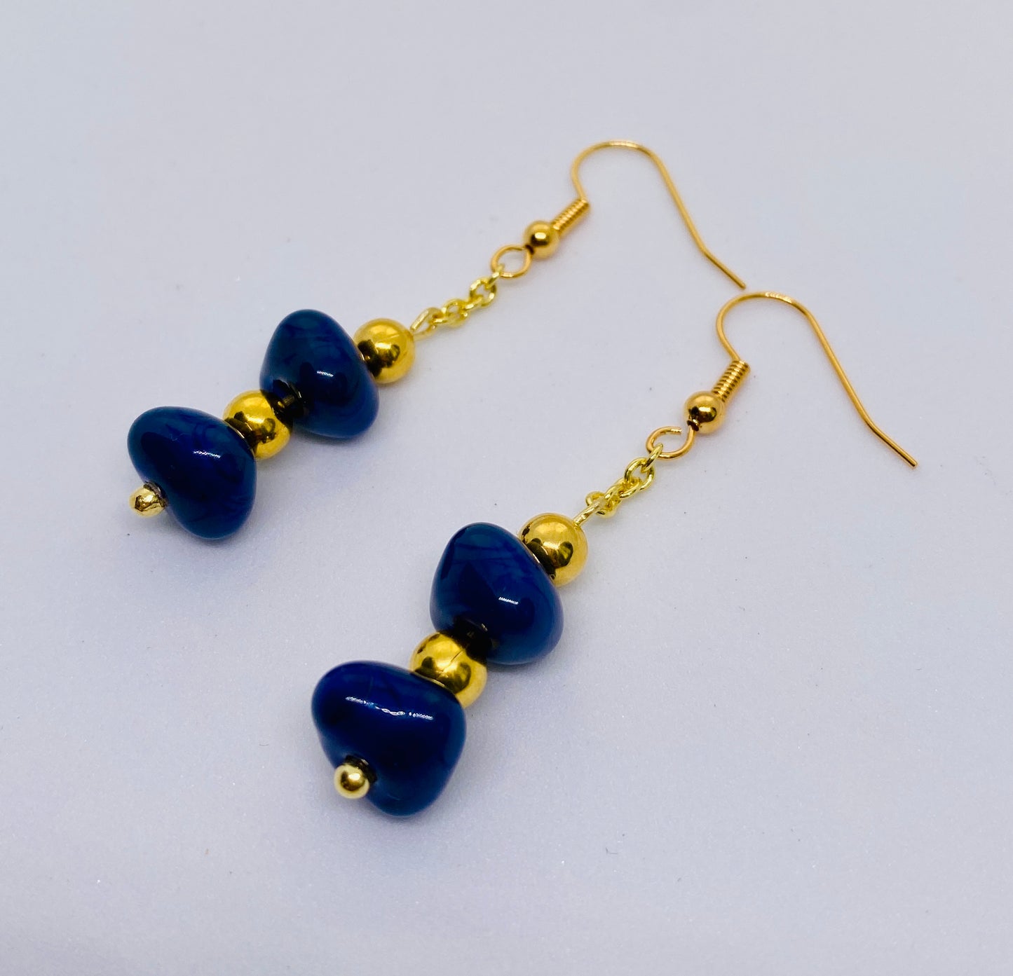 Boucles d'oreille CHARLOTTE bleu nuit