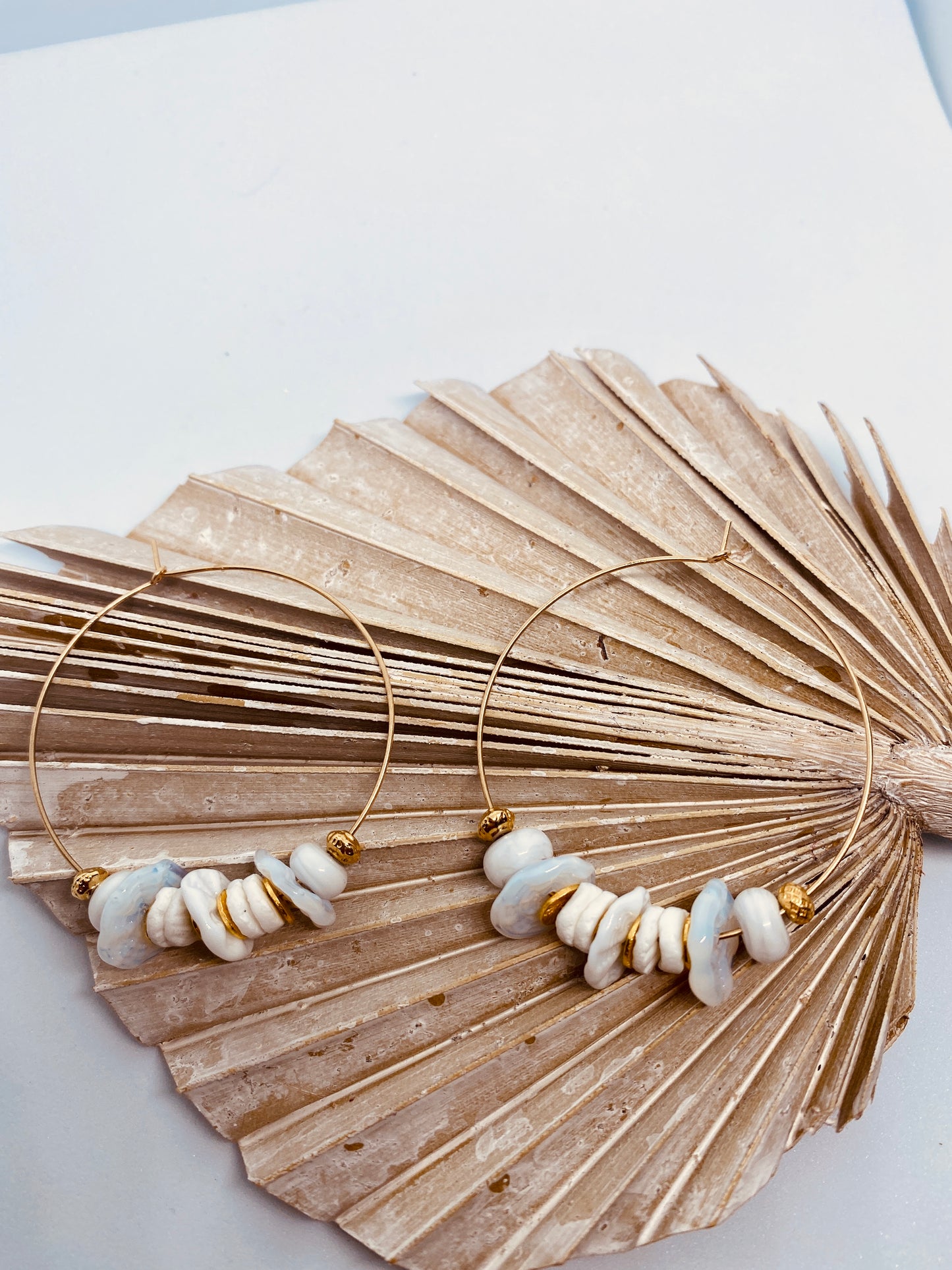 Boucles d'oreille créole MAELY doré blanc